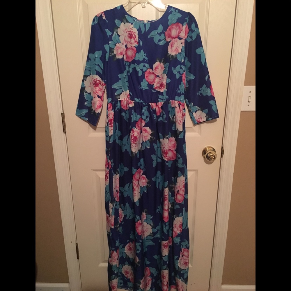 SOLD! Long Maxi Evening Party Resort Dress. Size S